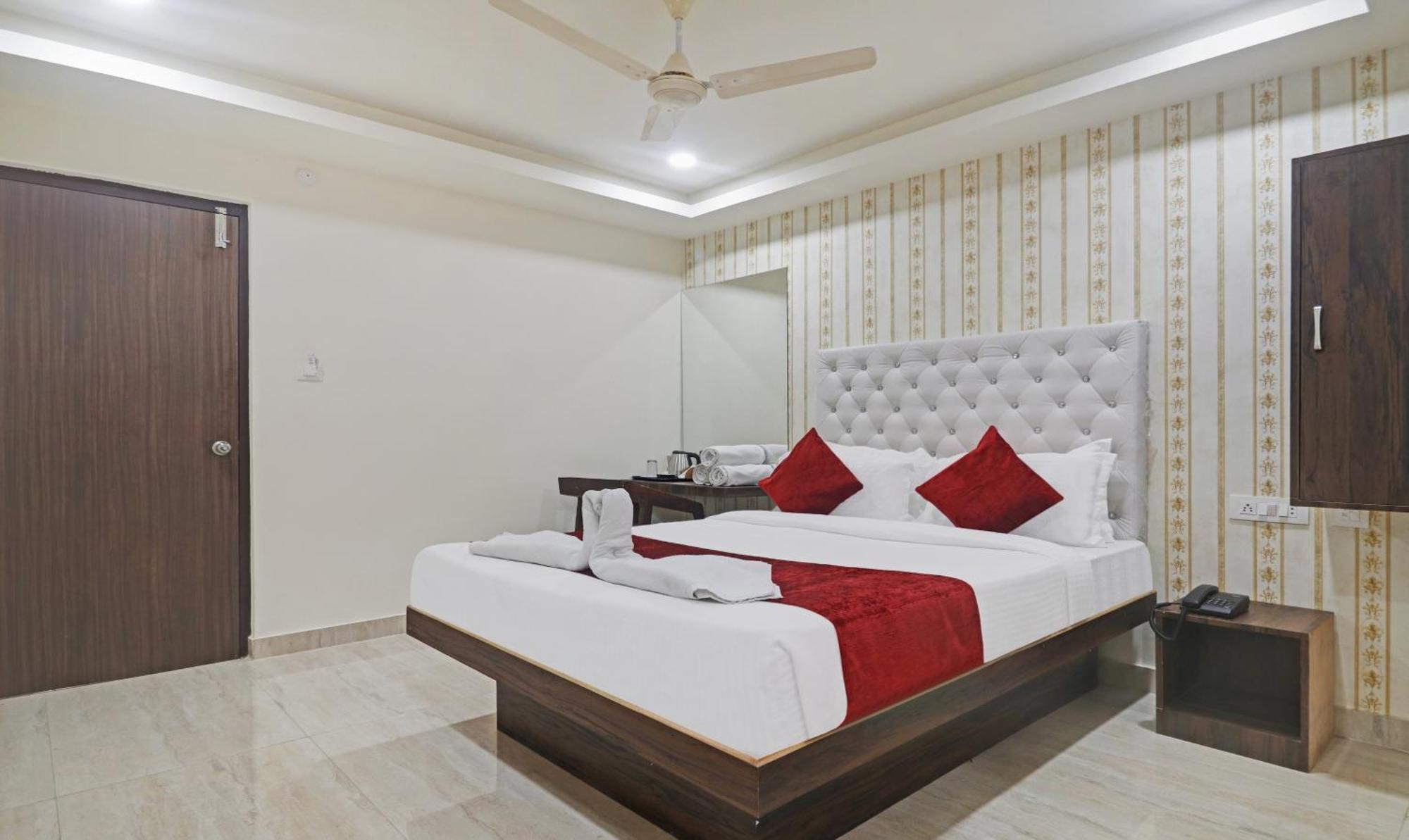 Hotel Bright Airport Zone Shamshabad Exterior foto